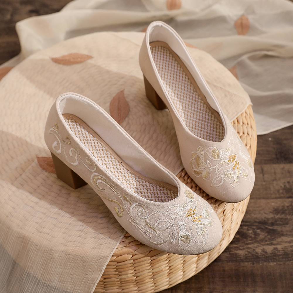 2026 Women's Wine Red & Beige  - Embroidery Yes recensie en prijs