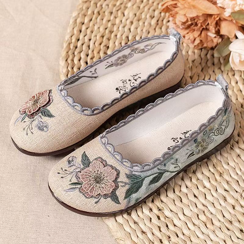 Women Spring Autumn New Flat s - Embroidery Cloth recensie en prijs
