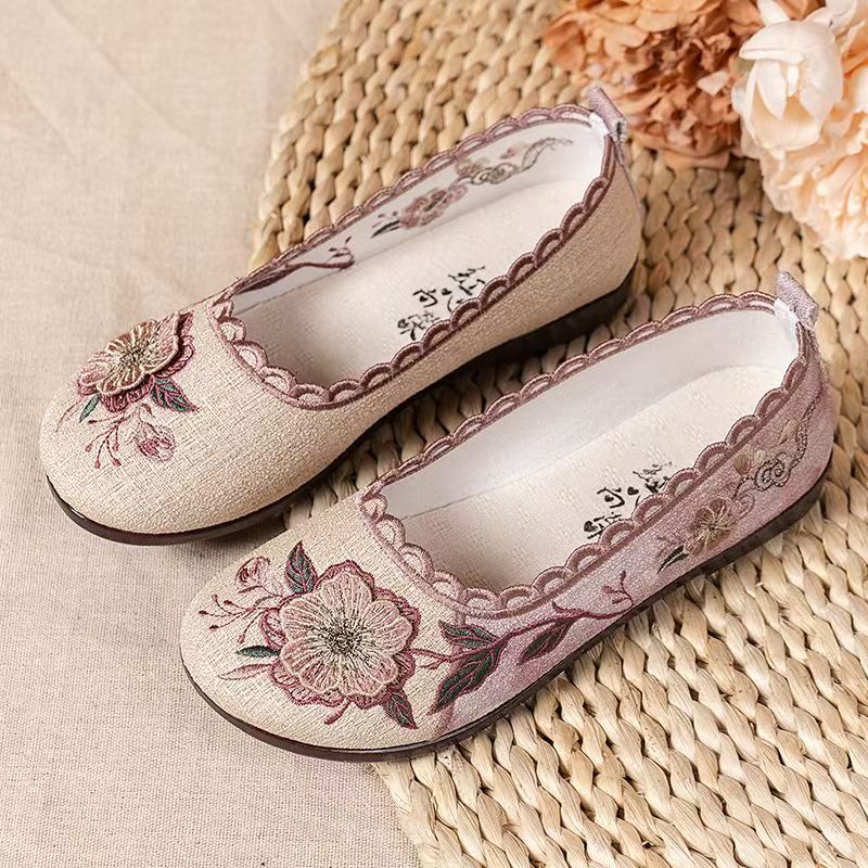 Women Spring Autumn New Flat s - Embroidery Cloth recensie en prijs