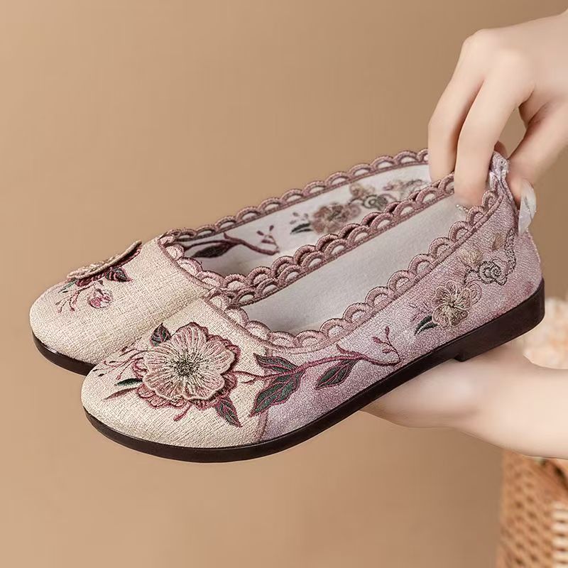 Women Spring Autumn New Flat s - Embroidery Cloth recensie en prijs