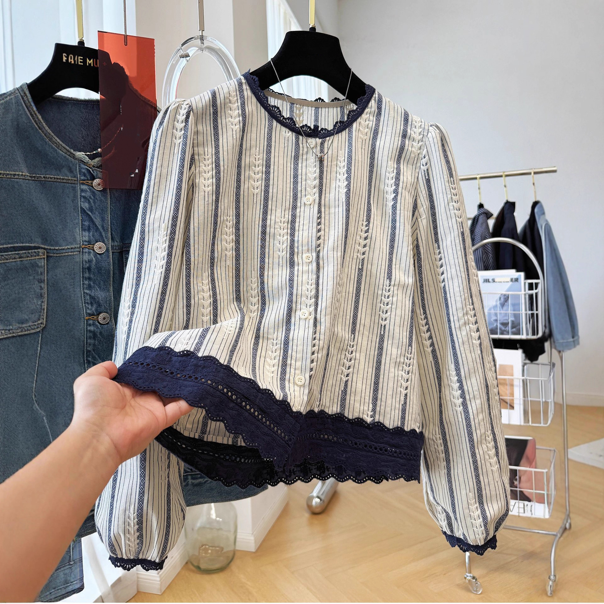 Women's Striped Lace Trim Blou - Embroidery Origin recensie en prijs