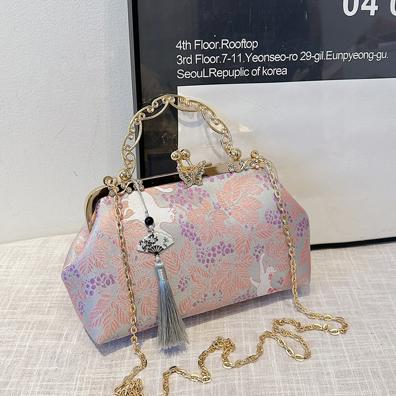 Bohemian Embroidered Shoulder  - Embroidery Ideas For Bags recensie en prijs