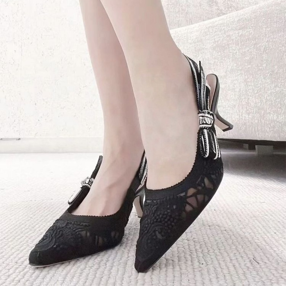 Genuine Leather High Heel Sand - Embroidery Yes recensie en prijs