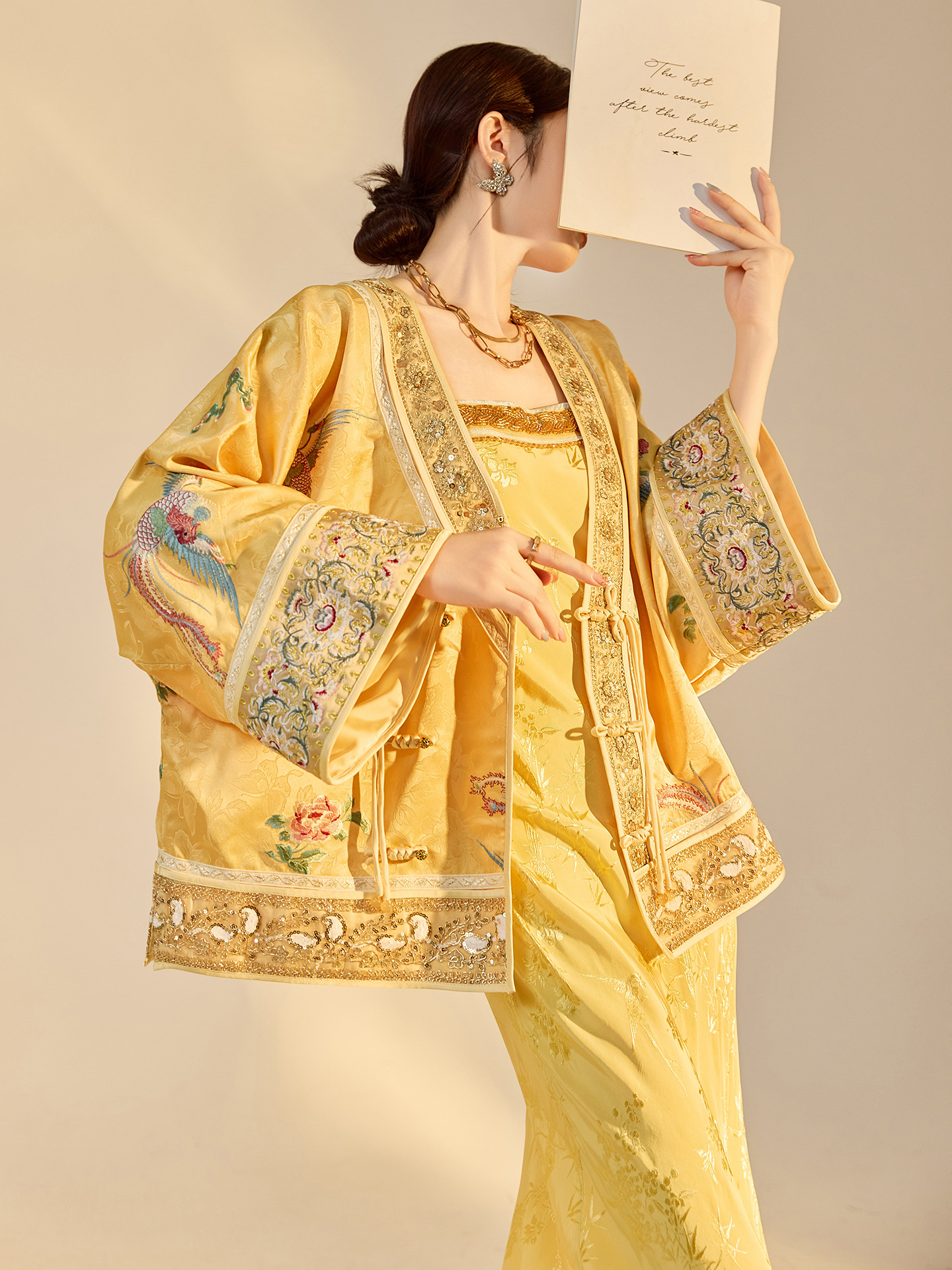 Autumn New Fashion V-neck High - Embroidery Origin recensie en prijs