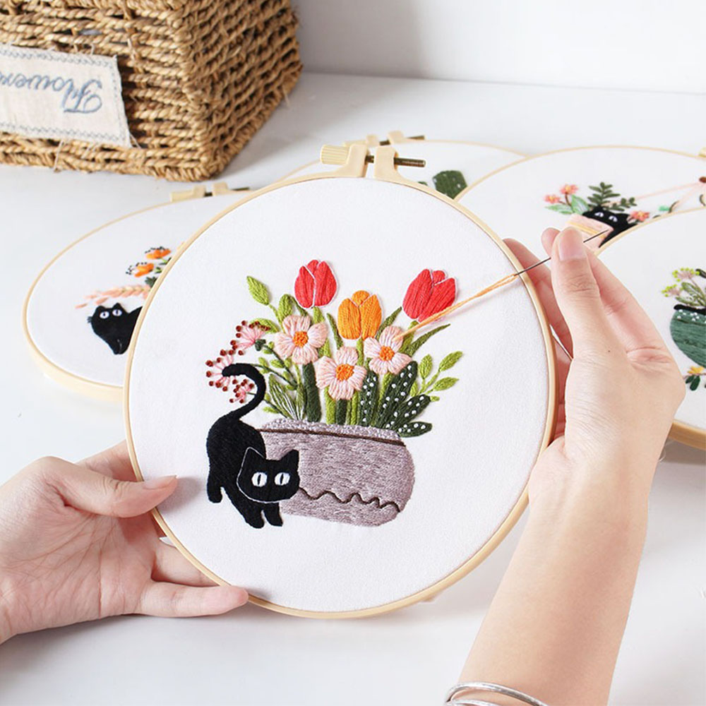 Embroidery Kit with Black Cat  - Embroidery Ideas For Bags recensie en prijs