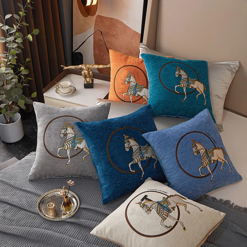 Horse 45cm Throw Pillow Cushio - Embroidery Horse recensie en prijs