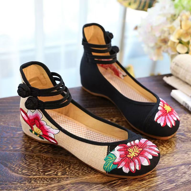 Woman Wedges Embroidered Cloth - Embroidery Cloth recensie en prijs